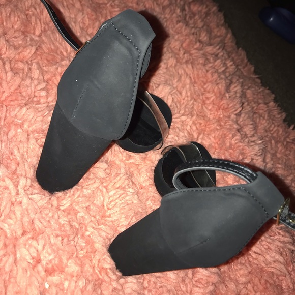 WORN ONCE Charlotte Russe black heels sz 8 - Picture 5 of 5